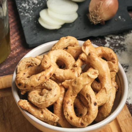 Terre Di Puglia Taralli with Onion & Olives
